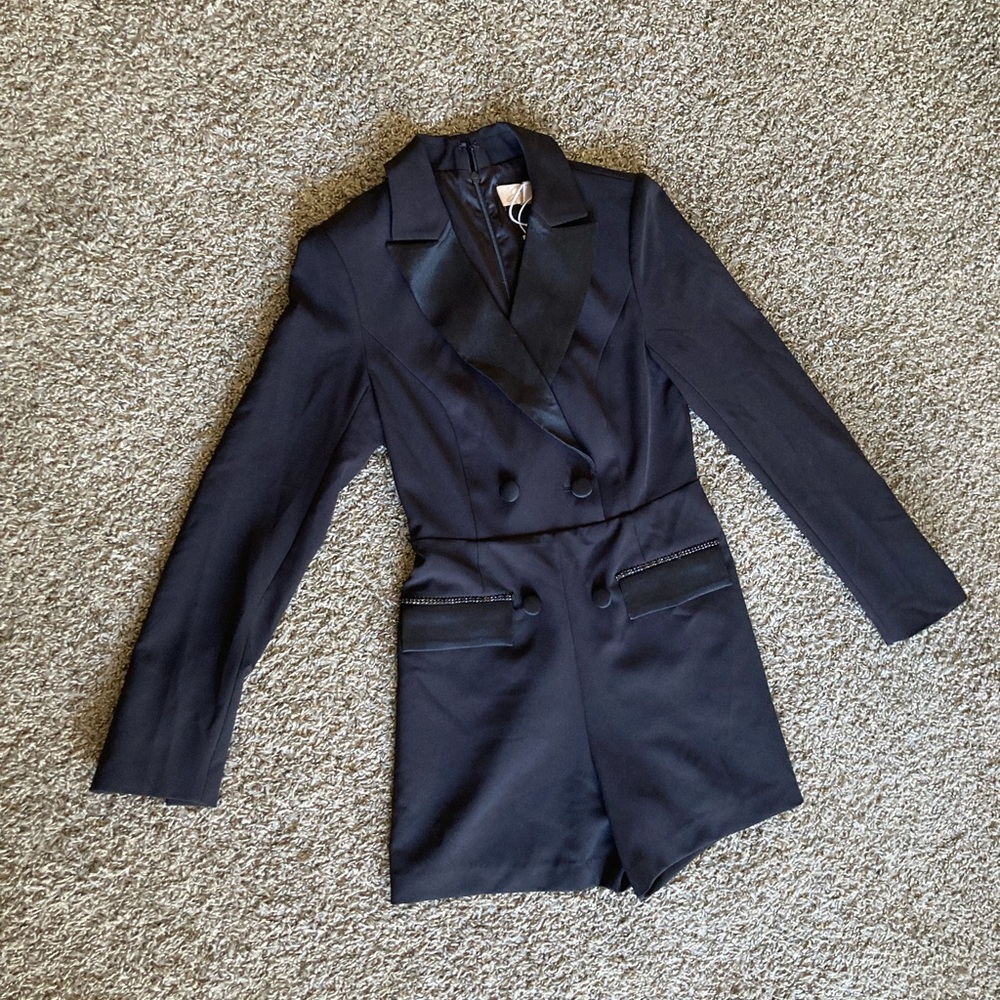 JouJou by Badgley Mischka Black Tuxedo Blazer Romper Size 0 Rhinestone Trim - Picture 2 of 16